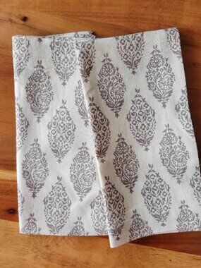 Pottery Barn Ava Table Napkins Linen Cotton 20x20 2Pc NWT